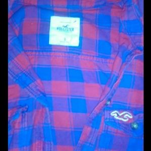 Hollister womans shirt button down size small!